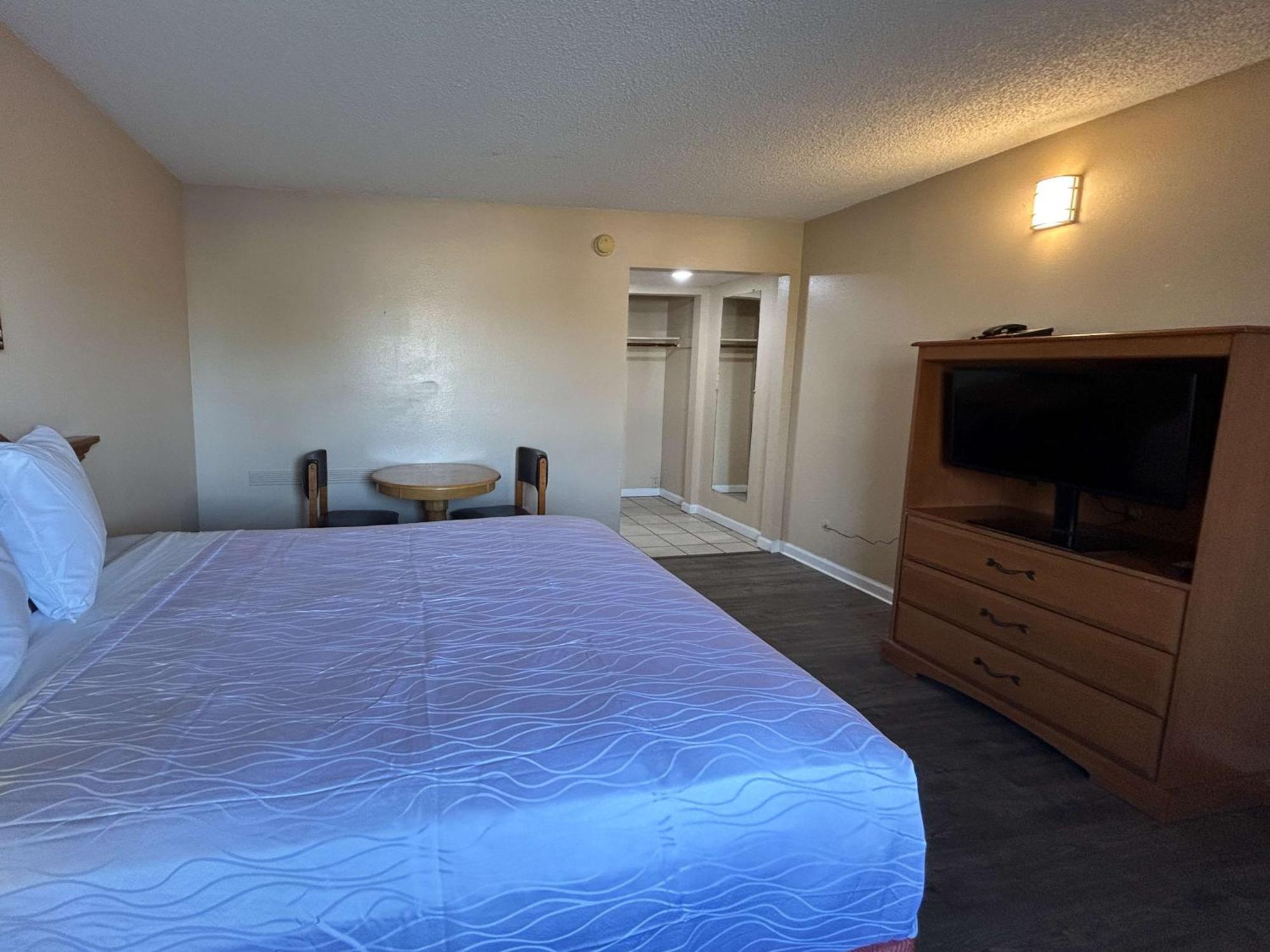 Motel 6 Selma, Ca מראה חיצוני תמונה