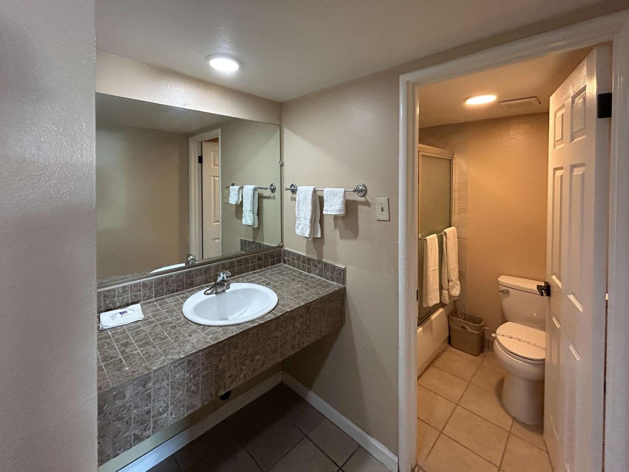 Motel 6 Selma, Ca מראה חיצוני תמונה
