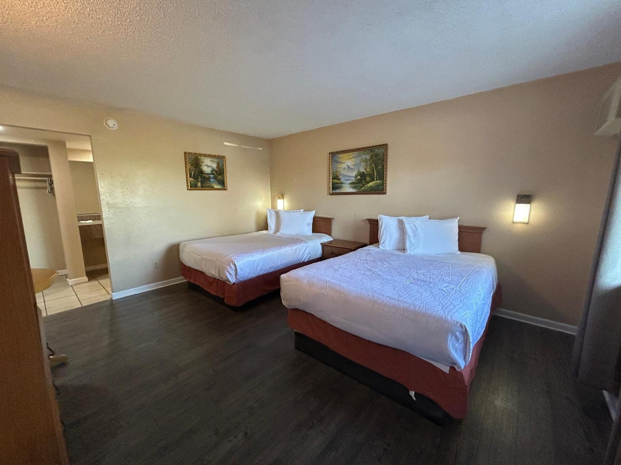 Motel 6 Selma, Ca מראה חיצוני תמונה