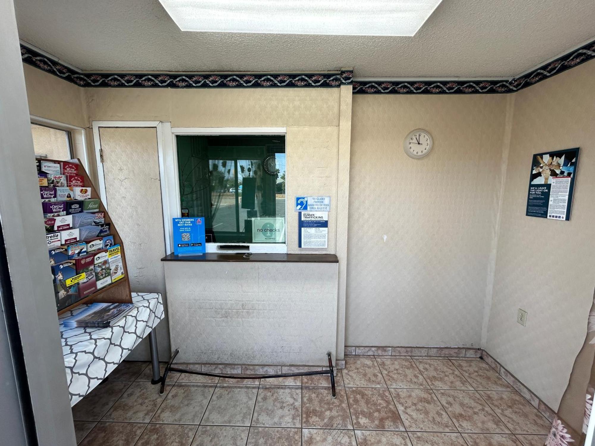 Motel 6 Selma, Ca מראה חיצוני תמונה