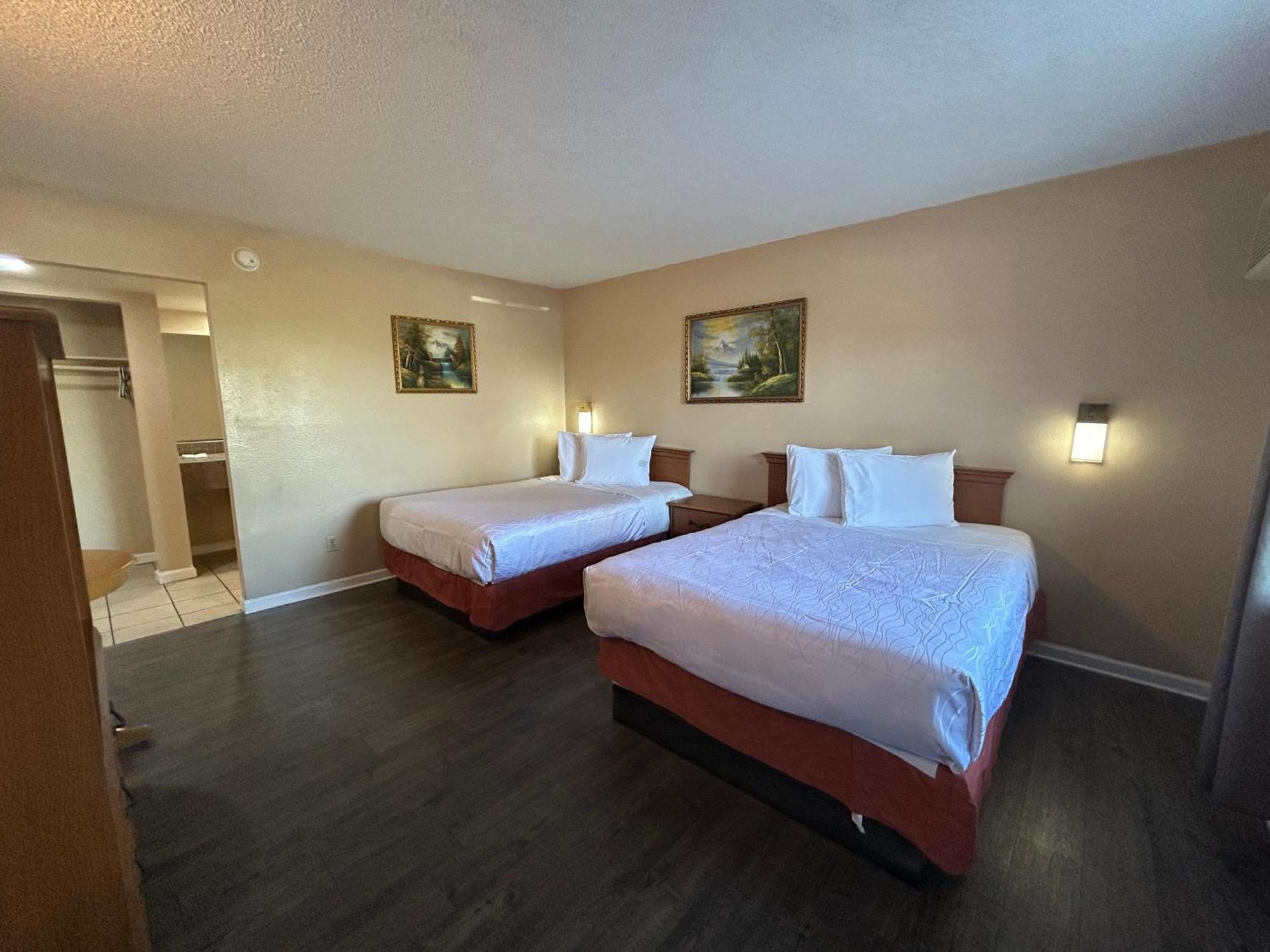 Motel 6 Selma, Ca מראה חיצוני תמונה