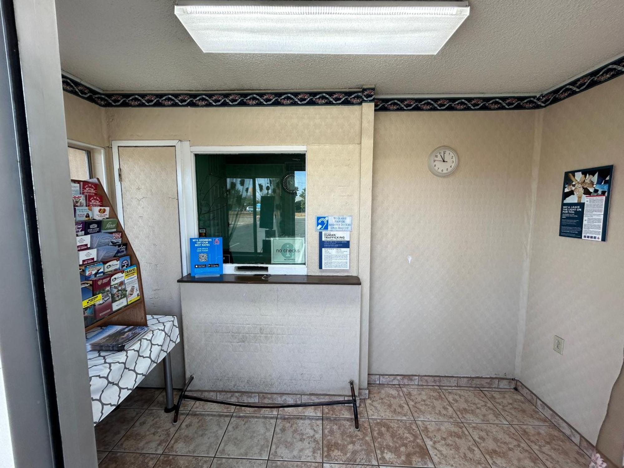 Motel 6 Selma, Ca מראה חיצוני תמונה