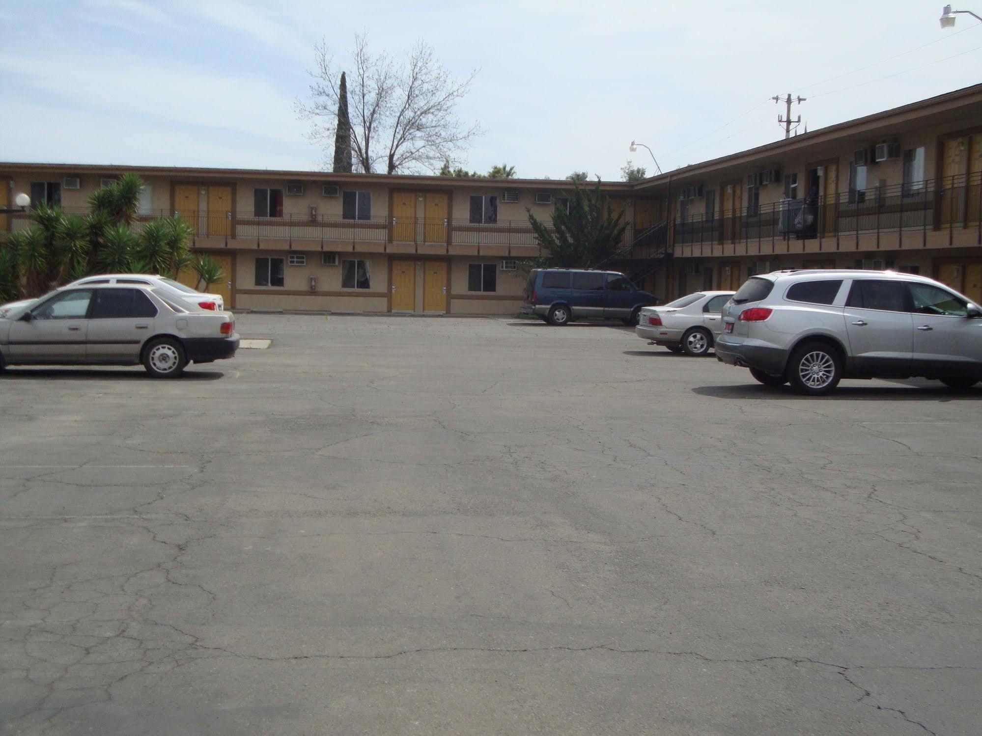 Motel 6 Selma, Ca מראה חיצוני תמונה